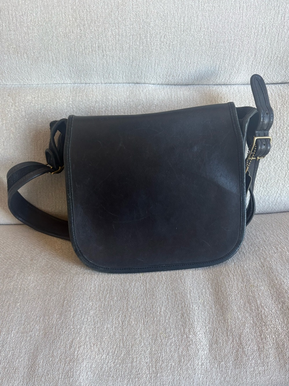 Vintage Coach crossbody bag